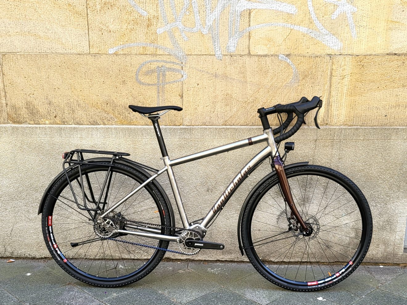 van nicholas deveron